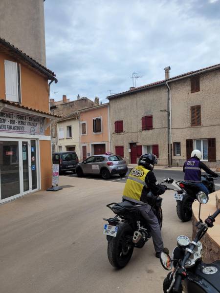 passer son permis moto A2 chris conduite la crau 